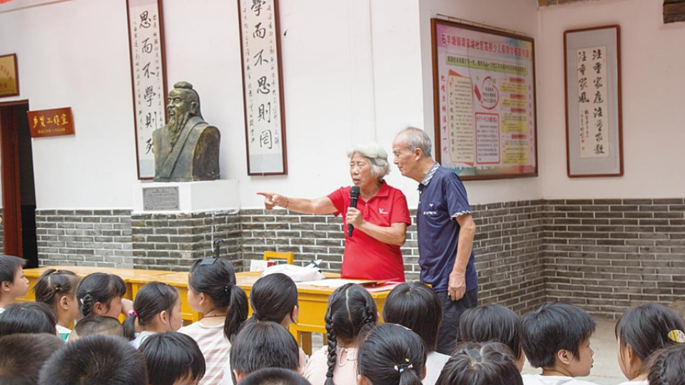 全国道德模范夏昭炎：教授回乡“种”文化 “门前三小”飘书香